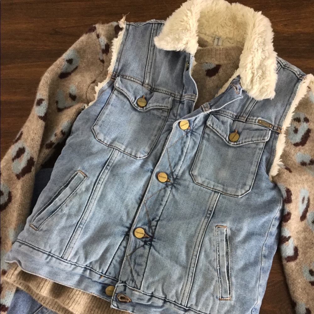 Auquaverde stone washed teddy lined denim vest